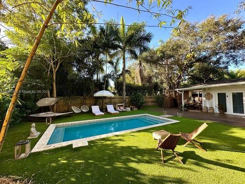 A home in Biscayne Park