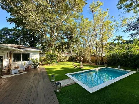 A home in Biscayne Park