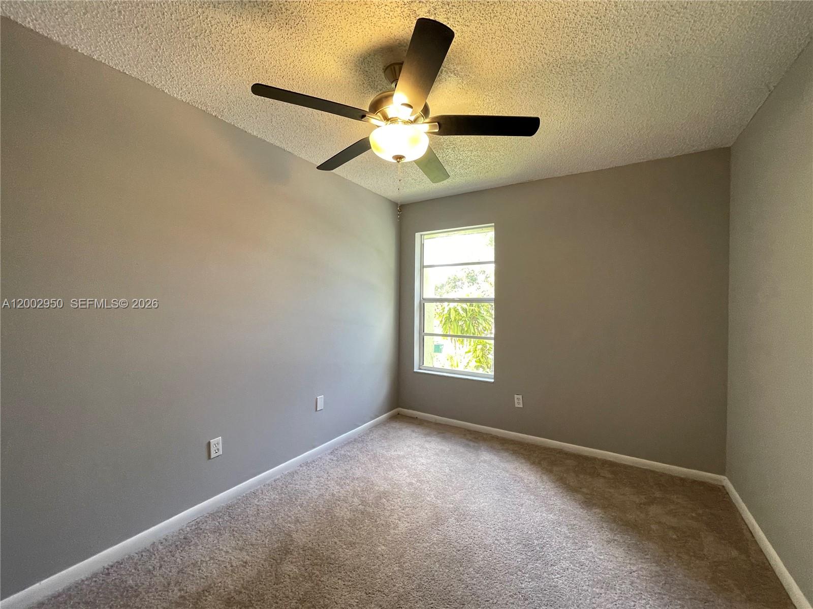 COUNTRY CLUB VILLAS TH CO - Residential Lease