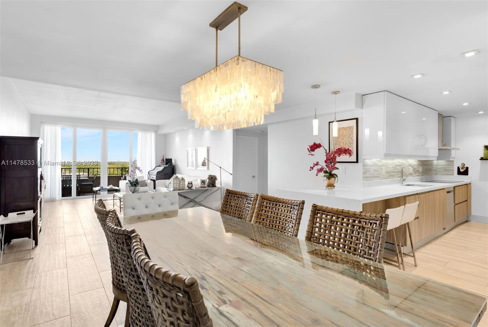 THE EMERALDBAY @ KEY COLO - Residential