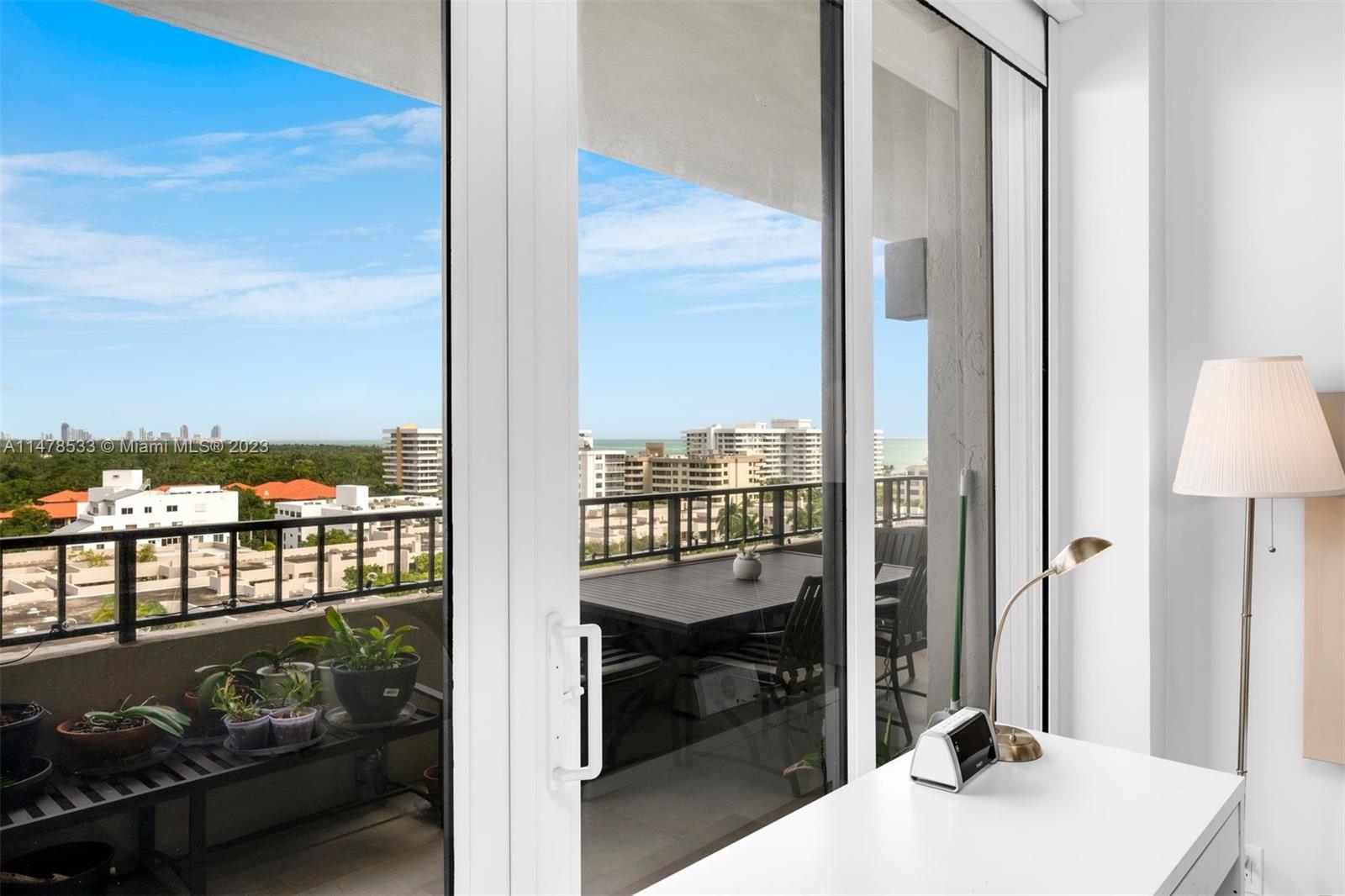 THE EMERALDBAY @ KEY COLO - Residential