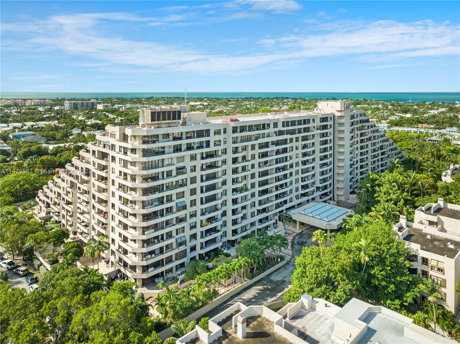 THE EMERALDBAY @ KEY COLO - Residential