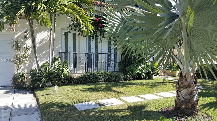 Beautiful, very tastefully and cozy furnished 3 bedroom / 3 bathroom home in the Gables for rent from mid June on. Come and feel immediately at home. Live close to the Coral Gables Country Club, steps away from the Granada Golf Course. Close to downtown Coral Gables with all it's restaurants, Actors' Playhouse on Miracle Mile. The Art Cinema, Giralda Under the Stars with life music and entertainment once a month, close to great schools, tennis and so much more.