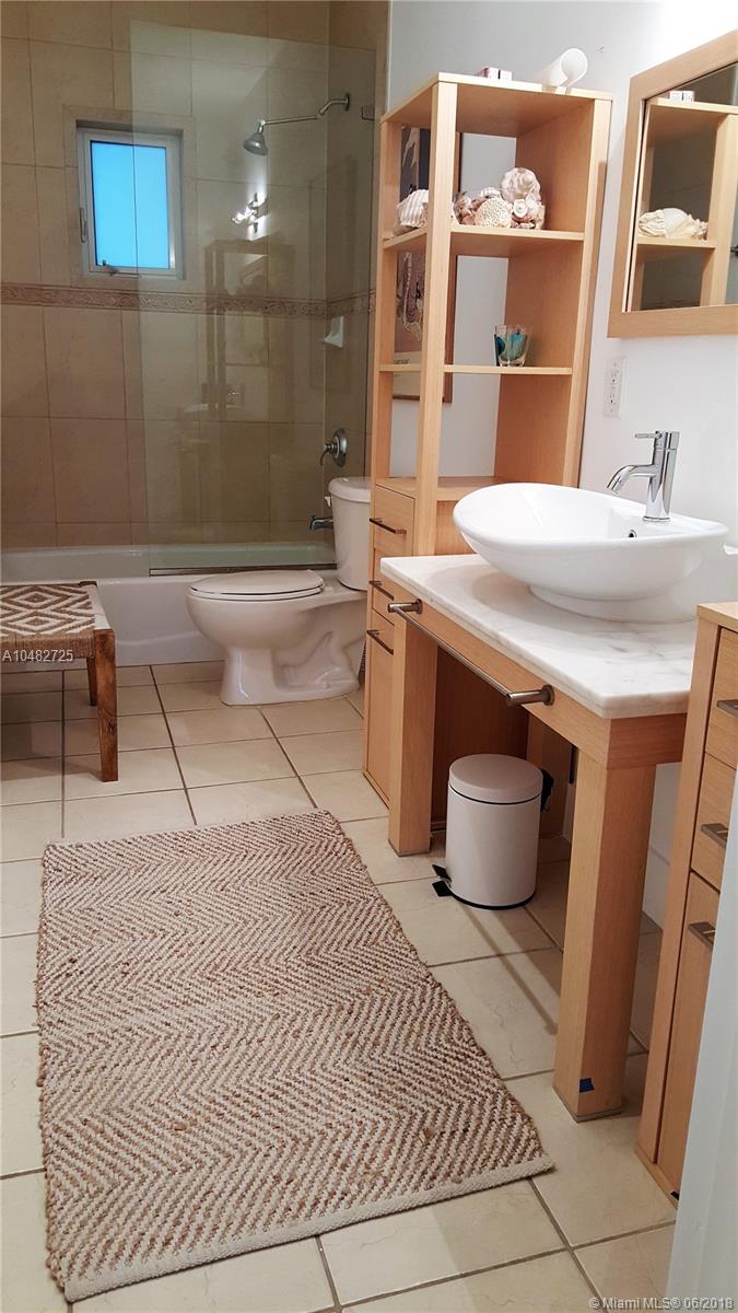 CORAL GABLES SEC B - Residential Lease