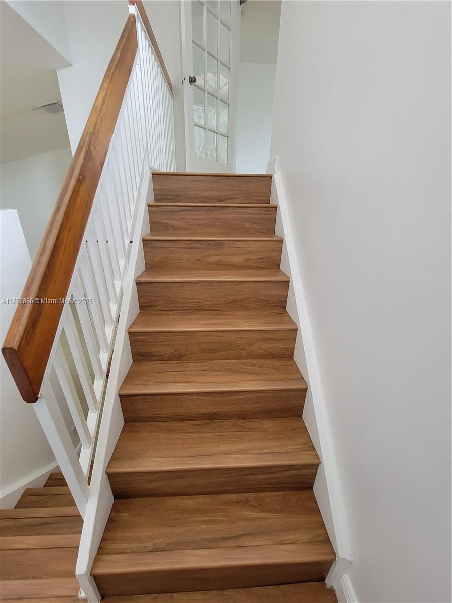 NAPOLI GARDENS AT CORAL S - Residential