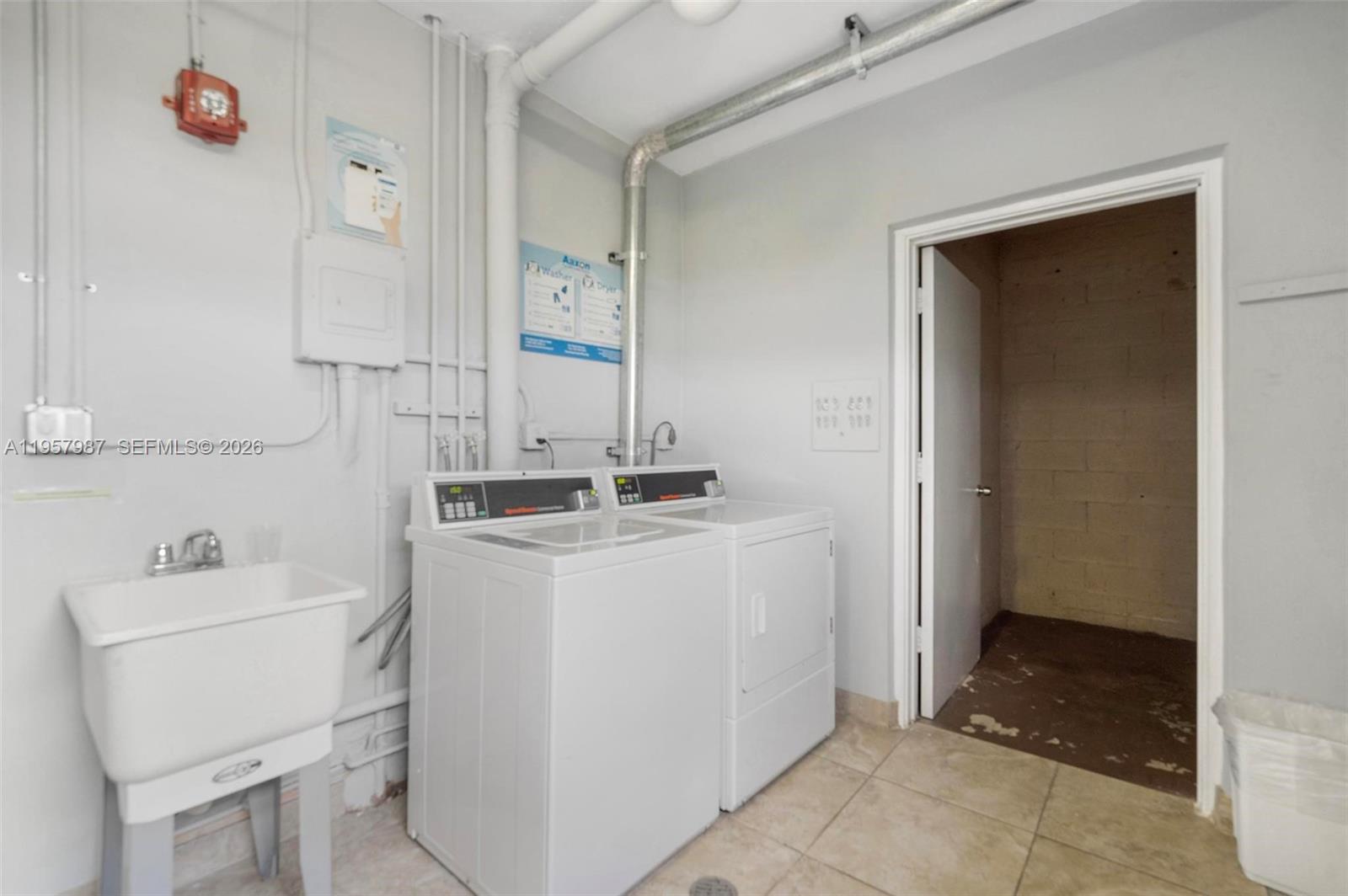 FAIRWAYS ROYALE CONDO - Residential