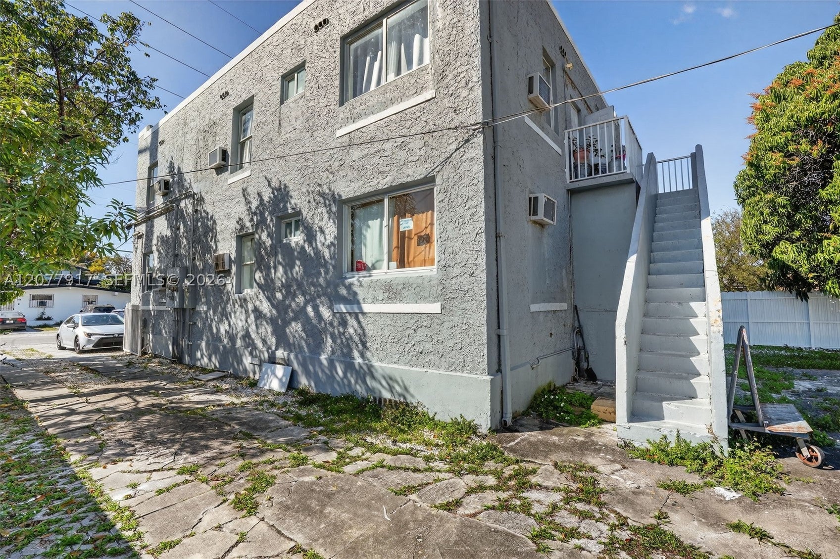 View photos, virtual tours, details...