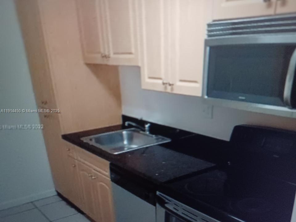 DORAL GARDENS CONDO - Residential Lease