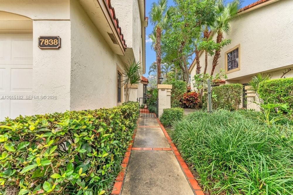 LA MIRADA AT BOCA POINTE - Residential