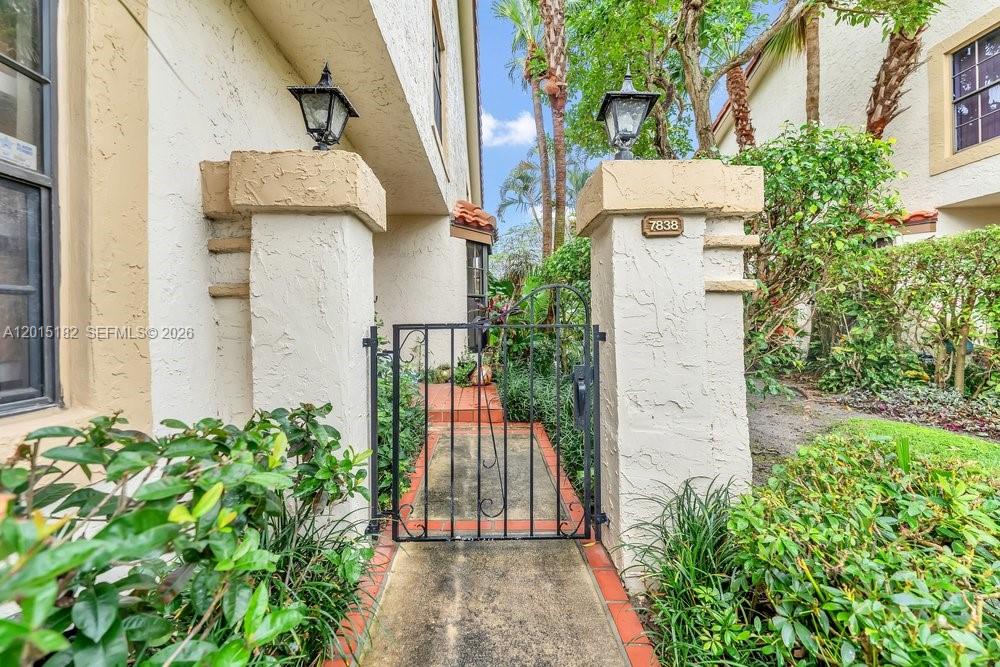 LA MIRADA AT BOCA POINTE - Residential