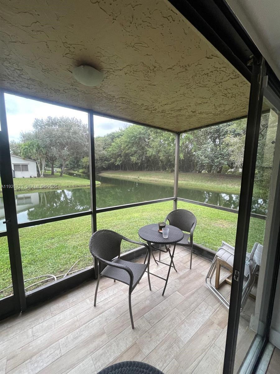 RACQUET CLUB APTS AT BONA - Residential