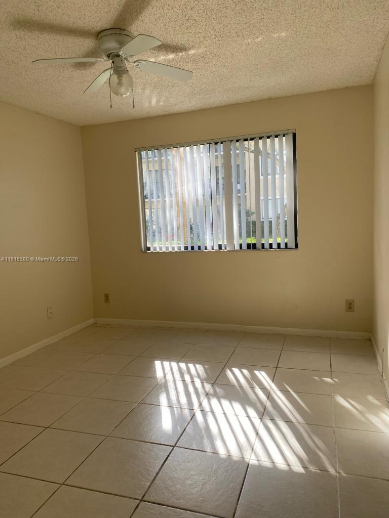 9244 W Atlantic Blvd 1213, Coral Springs, FL, 33071/$245,000 3 9244 W Atlantic Blvd 1213