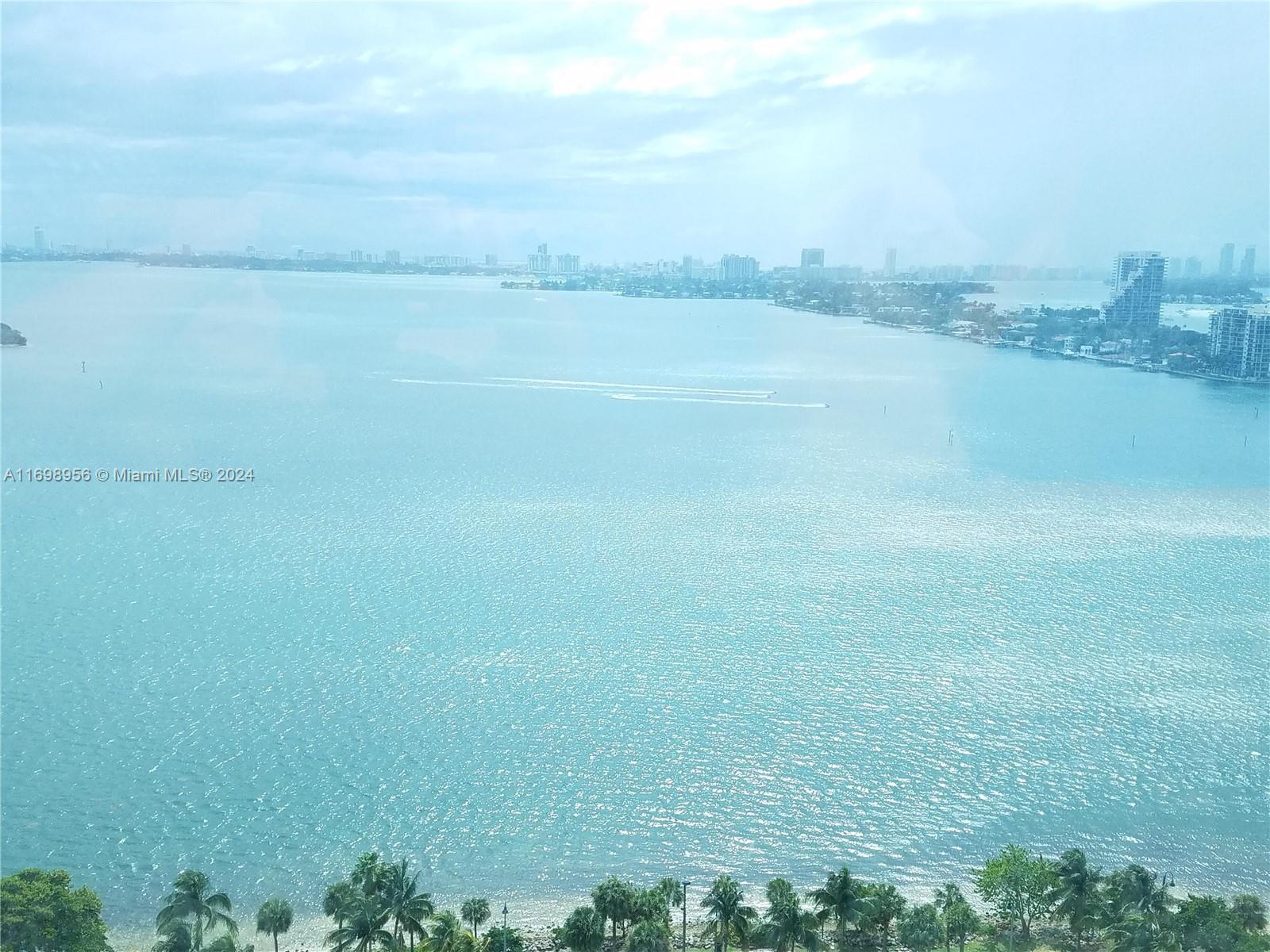 1800 CLUB CONDO - Residential