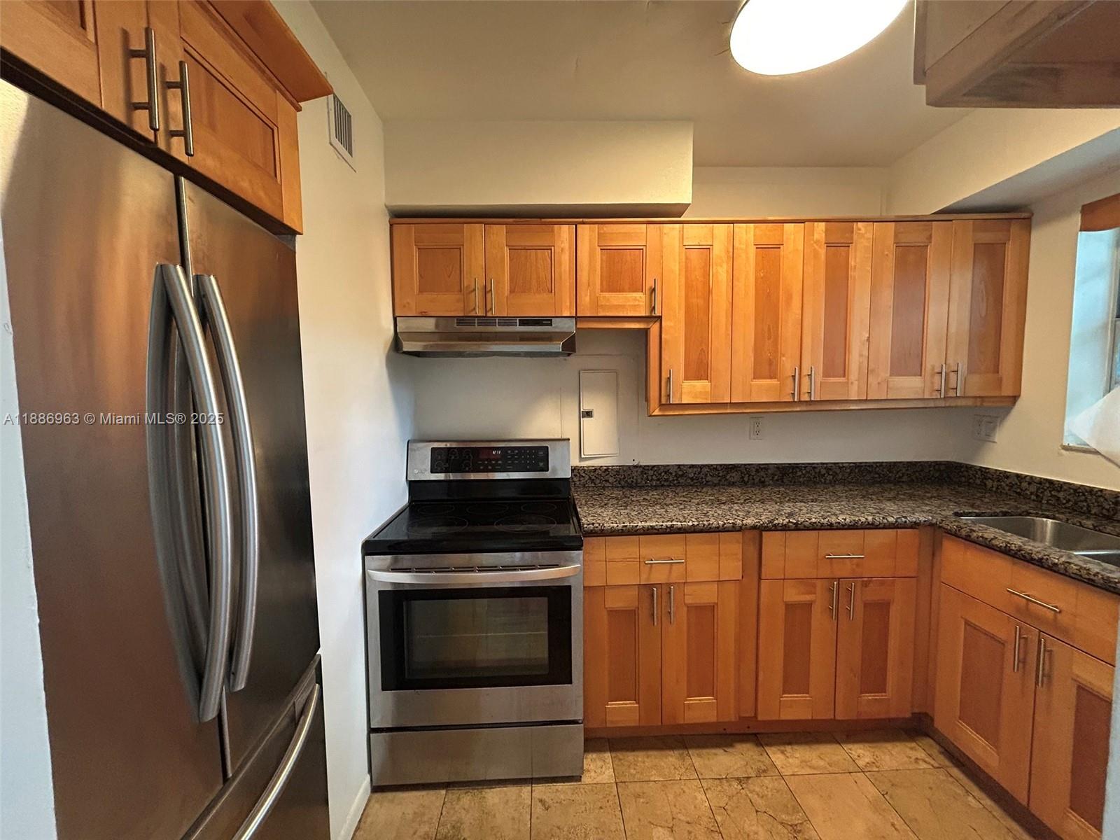 PATHWAYS CONDO - Residential Lease