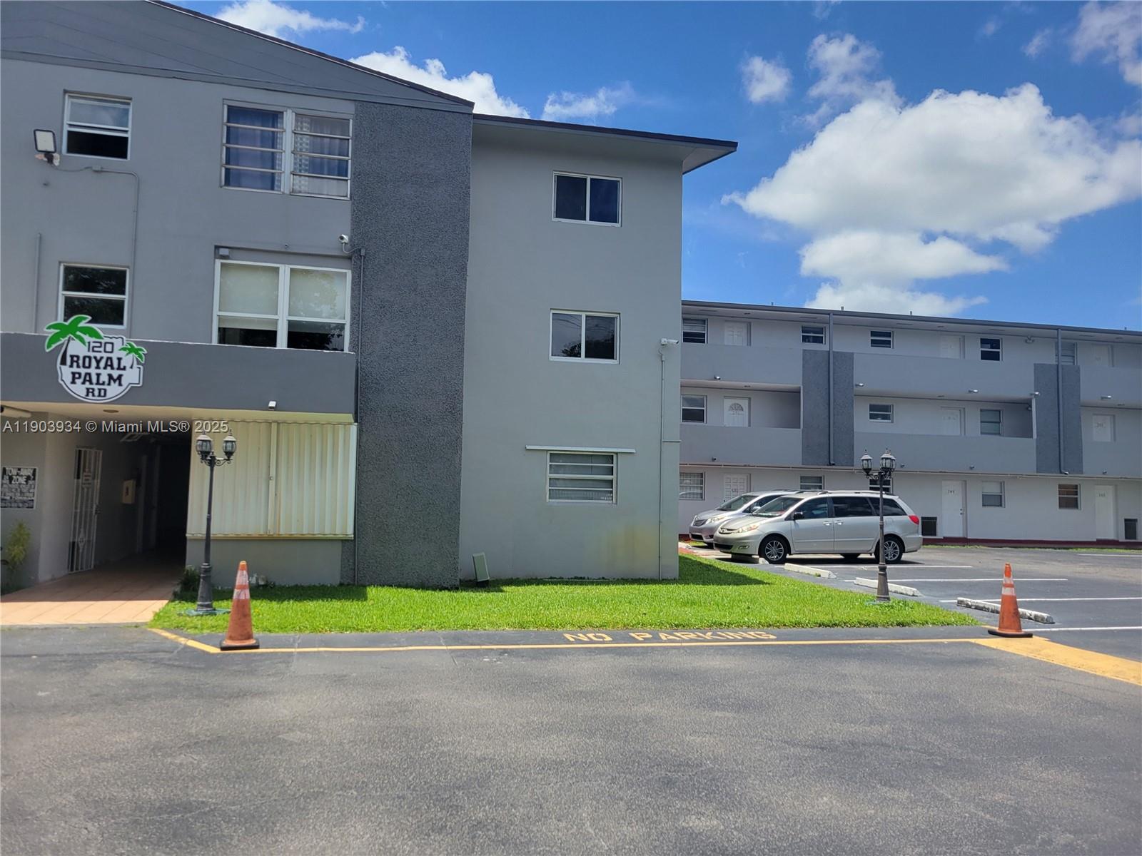 HIALEAH GARDEN ROYAL PALM - Residential Lease