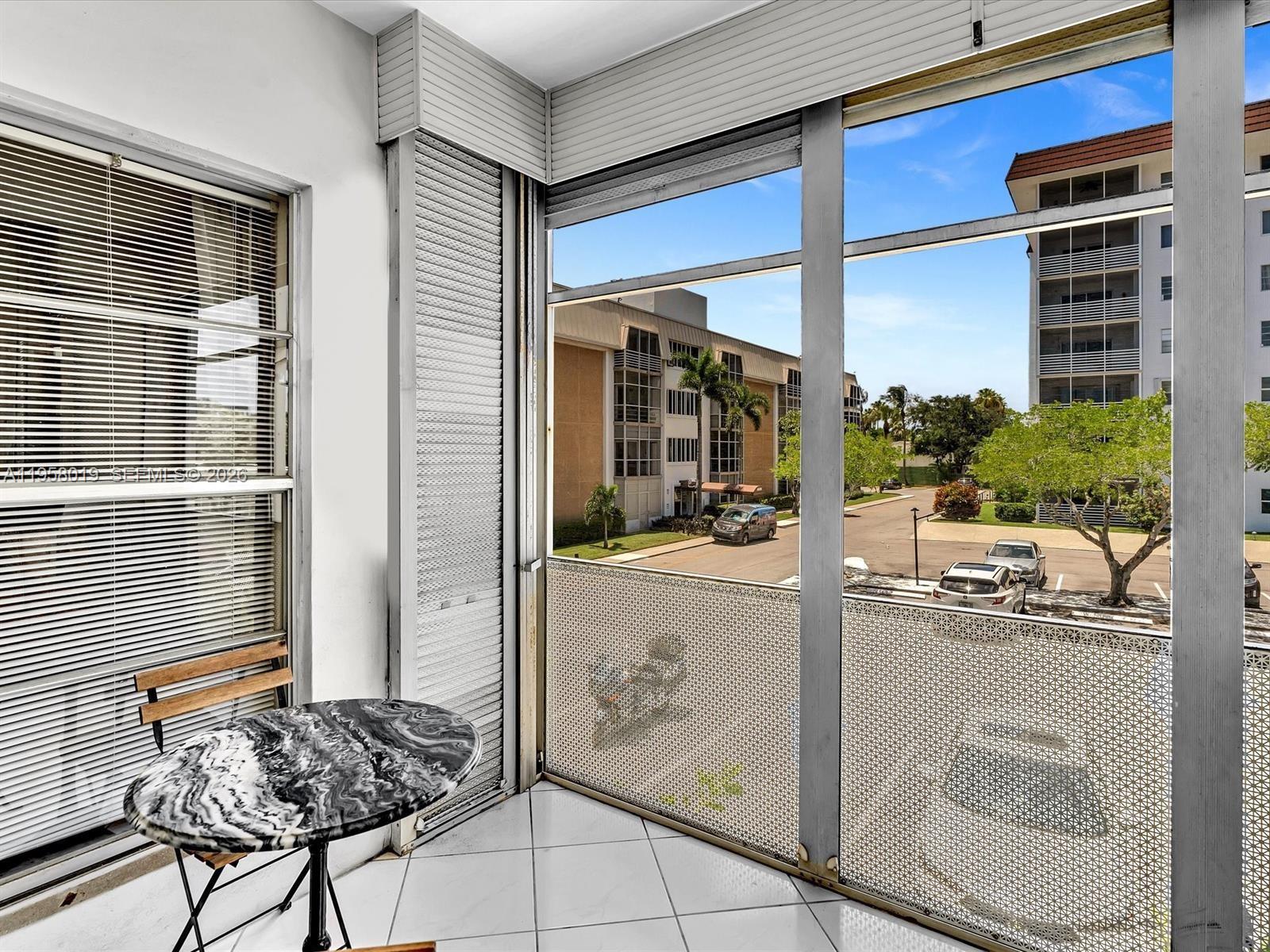 RIVER SHORES CONDO - Residential Lease