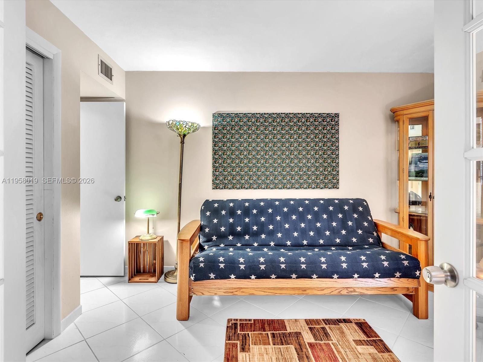 RIVER SHORES CONDO - Residential Lease