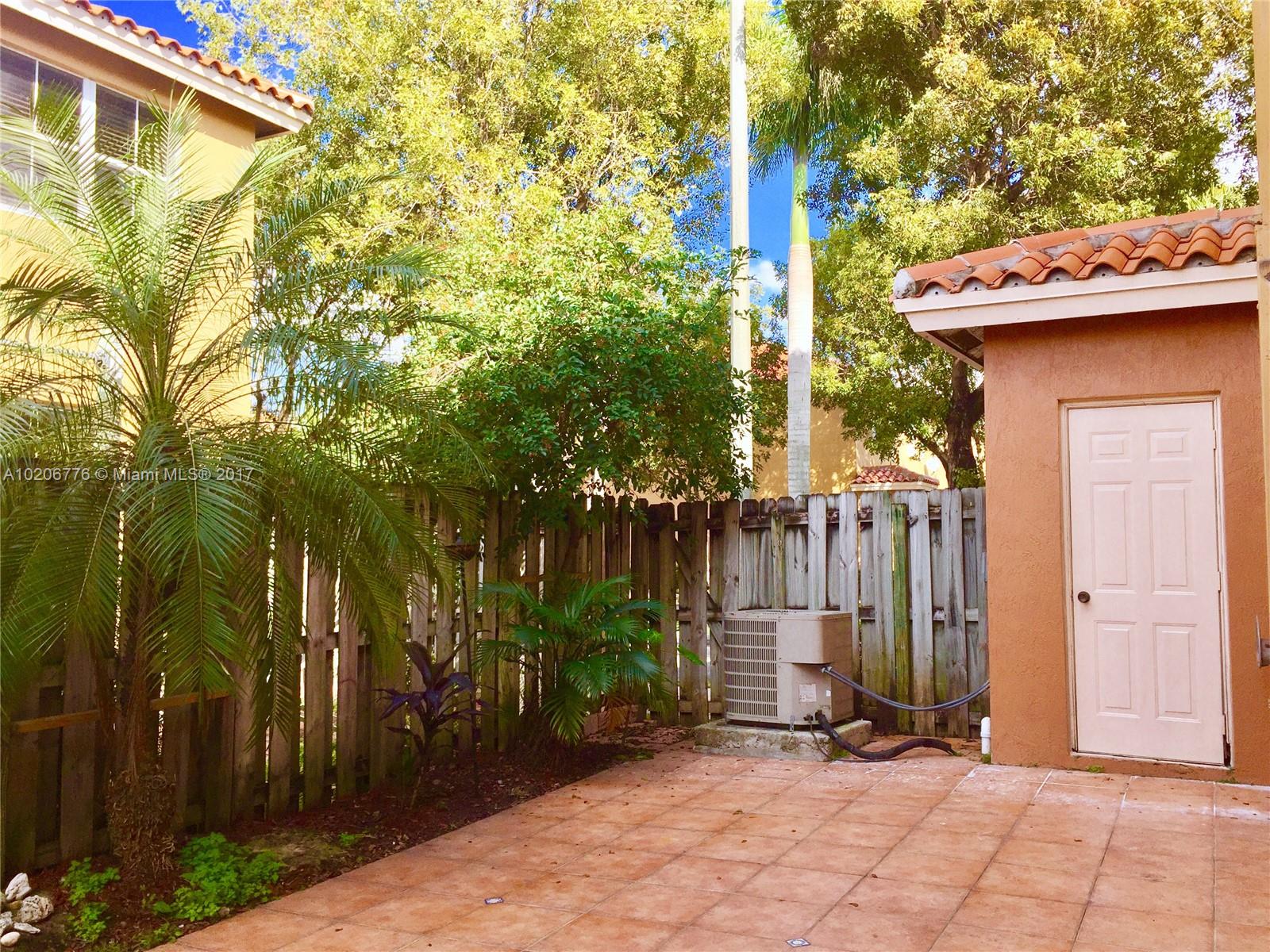 Villa Vizcaya Condo - Residential Lease