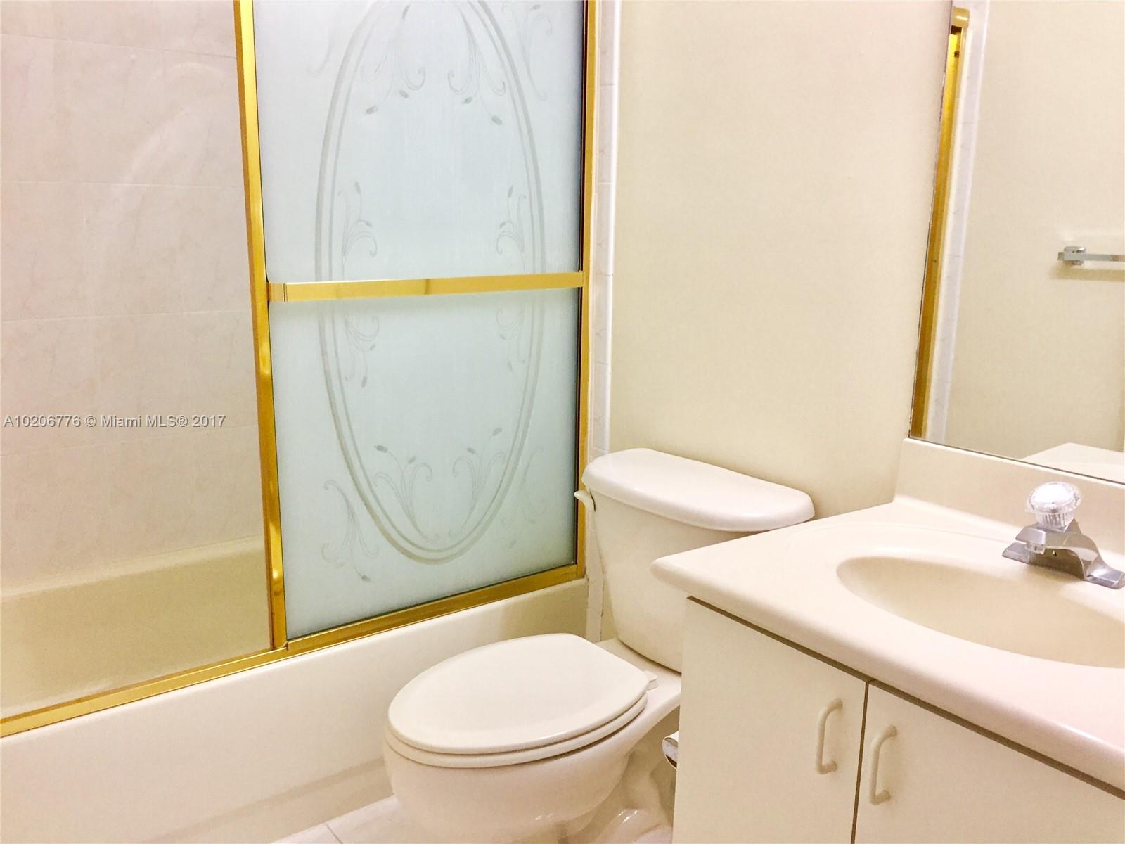 Villa Vizcaya Condo - Residential Lease