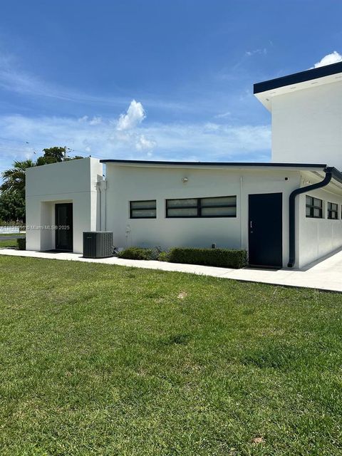 5400 SW 122 Ave Miami FL 33175