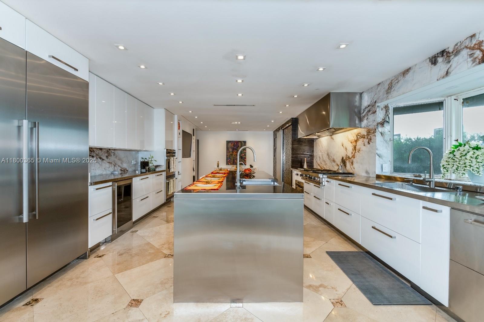 418 Tammarind Dr