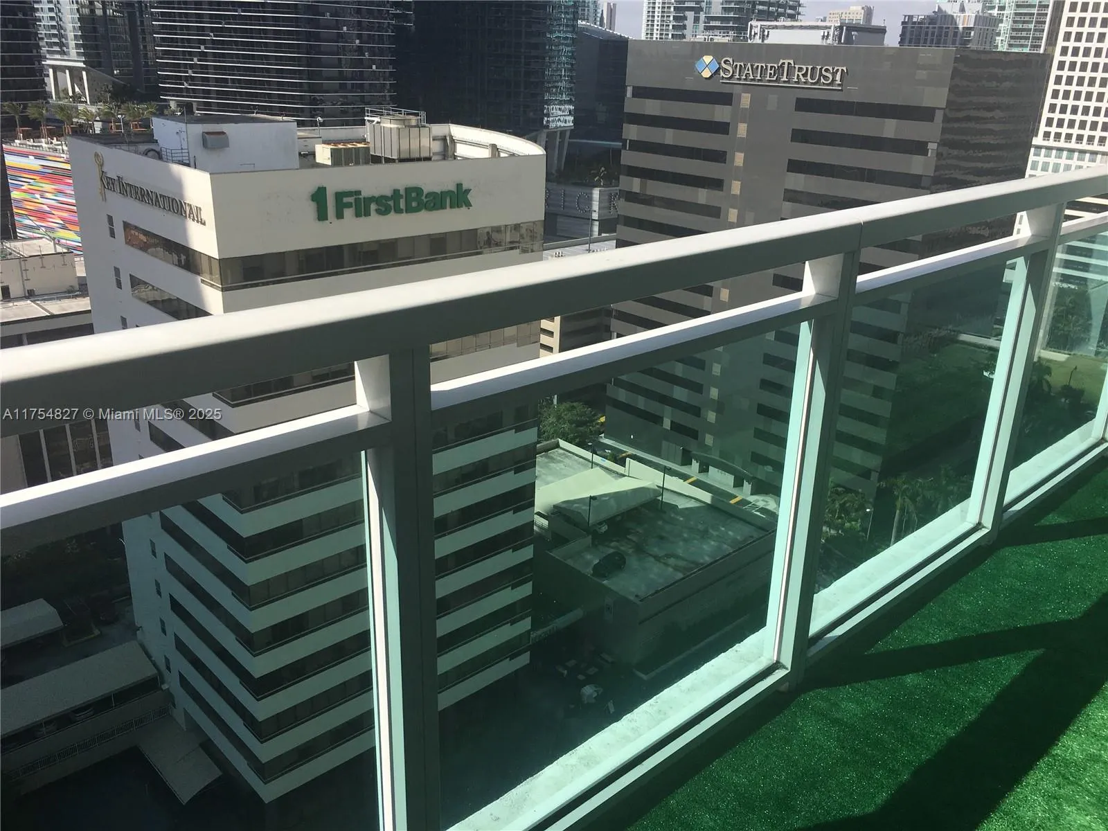 Miami, Florida 33131, United States, 1 Bedroom Bedrooms, ,1 BathroomBathrooms,Residential,Active,80178