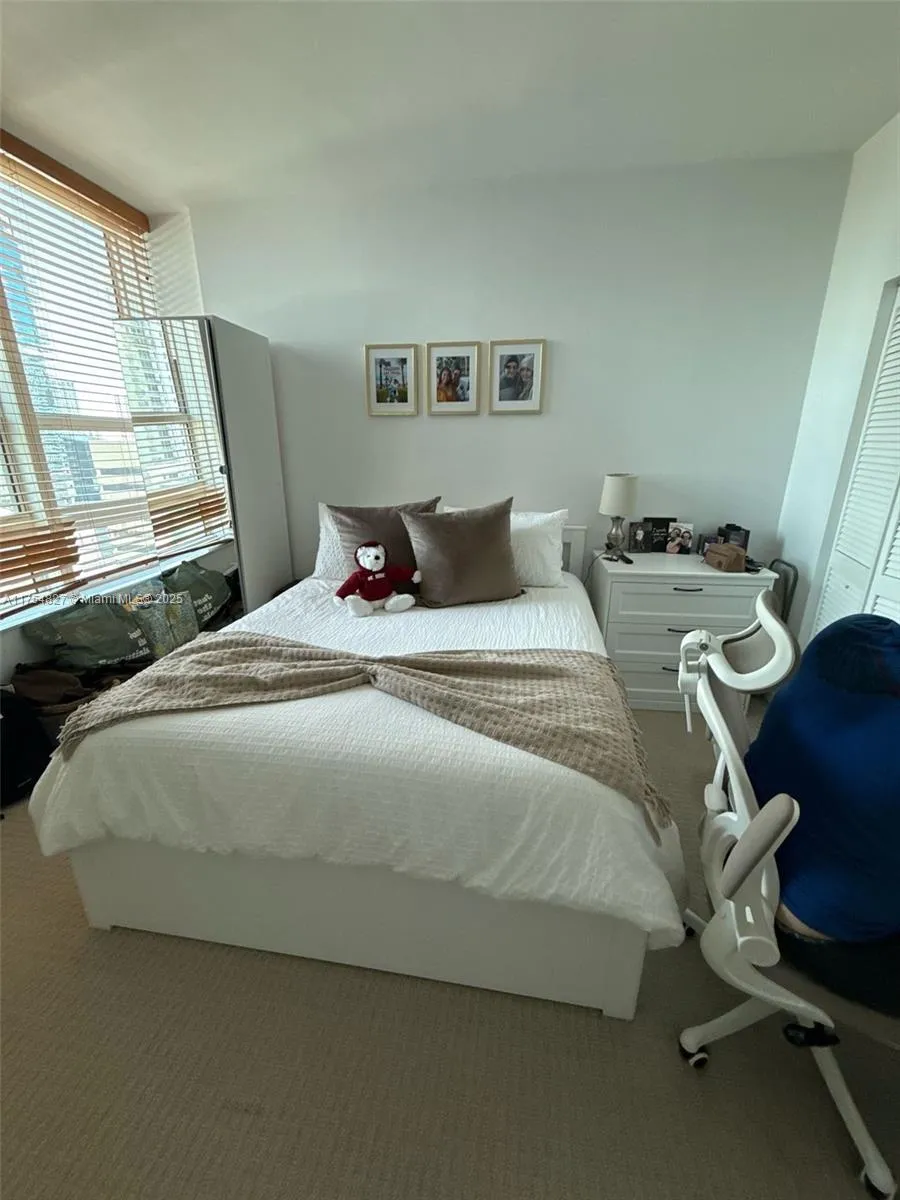 Miami, Florida 33131, United States, 1 Bedroom Bedrooms, ,1 BathroomBathrooms,Residential,Active,80178