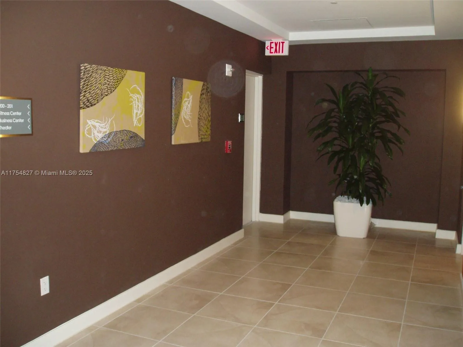 Miami, Florida 33131, United States, 1 Bedroom Bedrooms, ,1 BathroomBathrooms,Residential,Active,80178