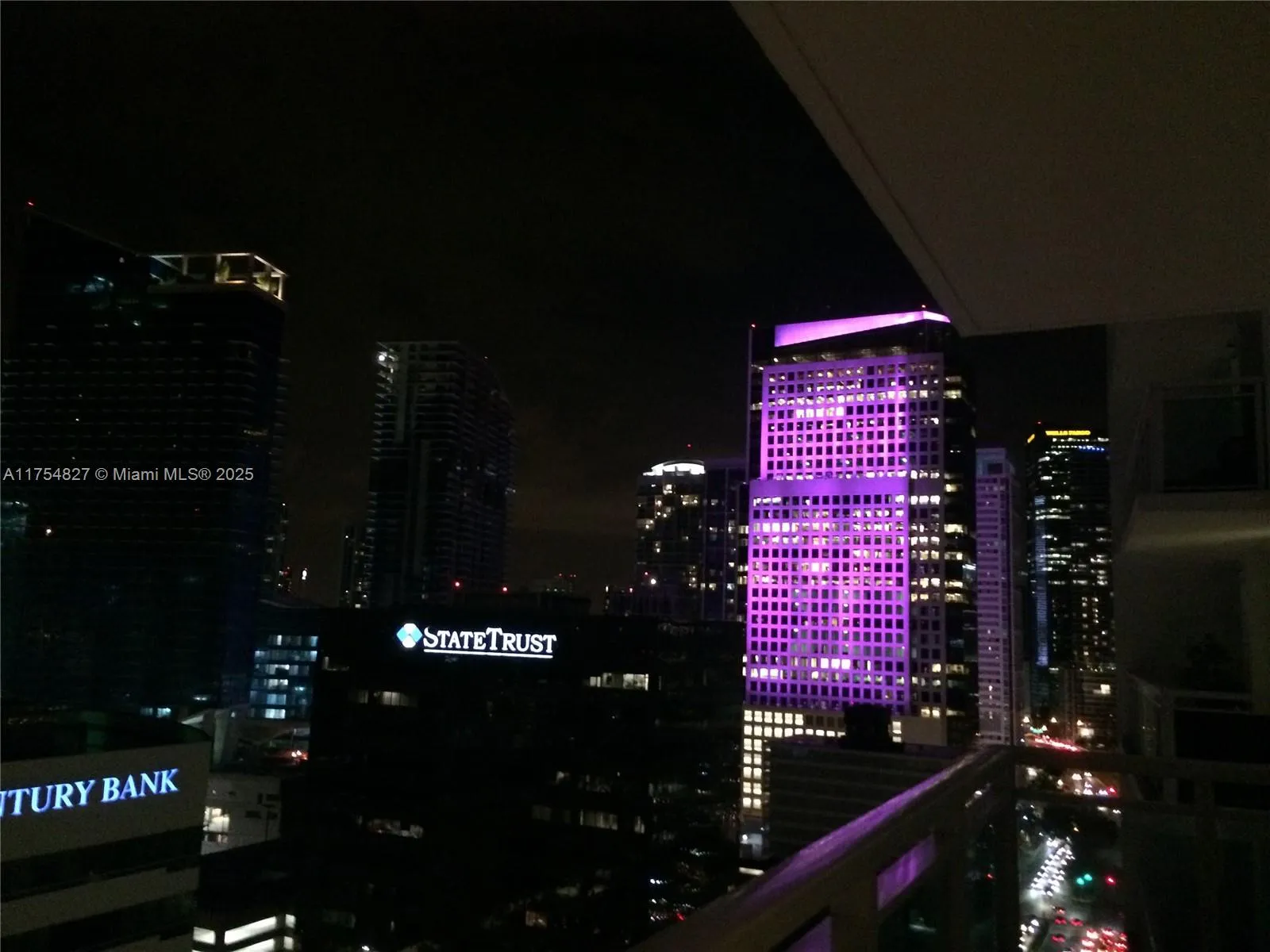 Miami, Florida 33131, United States, 1 Bedroom Bedrooms, ,1 BathroomBathrooms,Residential,Active,80178