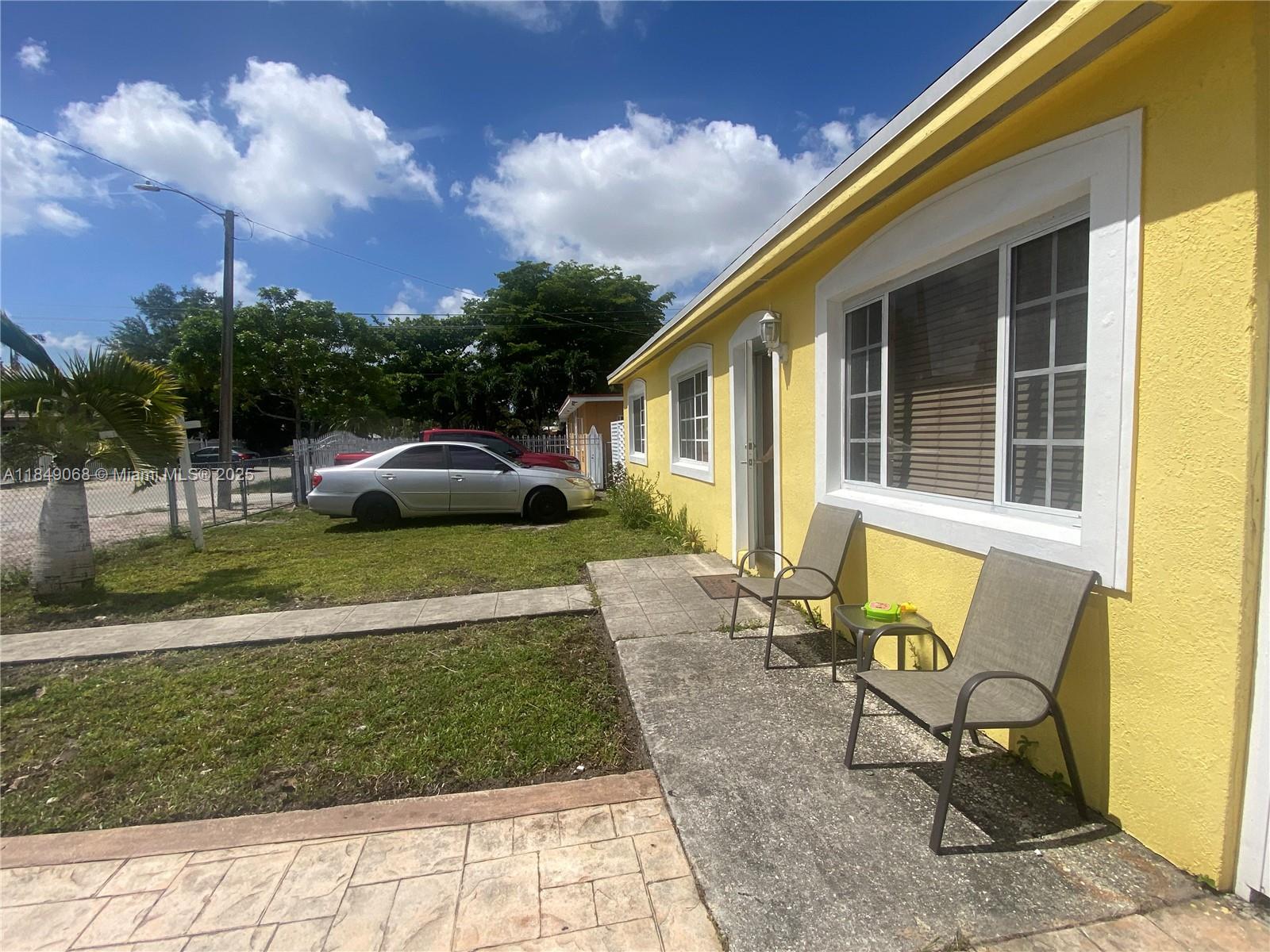 10440 NW 28th Ct FRONT UNIT