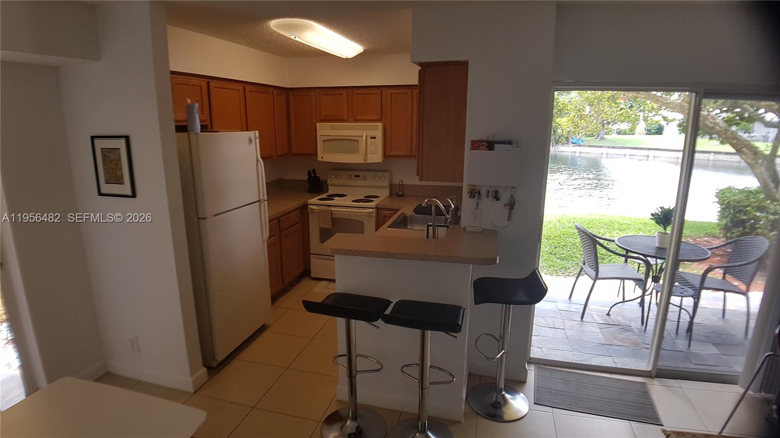 SOUTH PALM PLACE CONDO - Residential