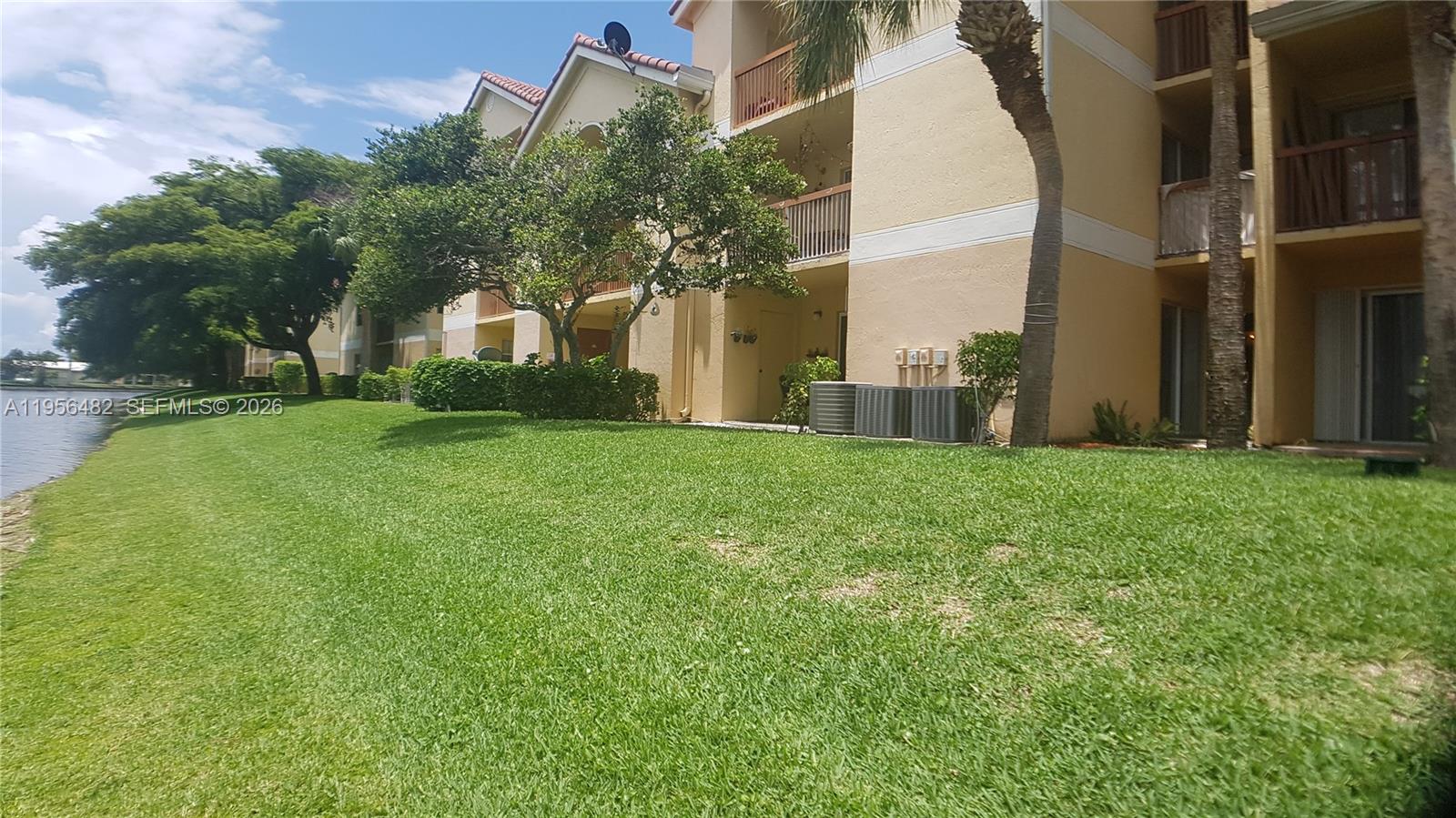 SOUTH PALM PLACE CONDO - Residential