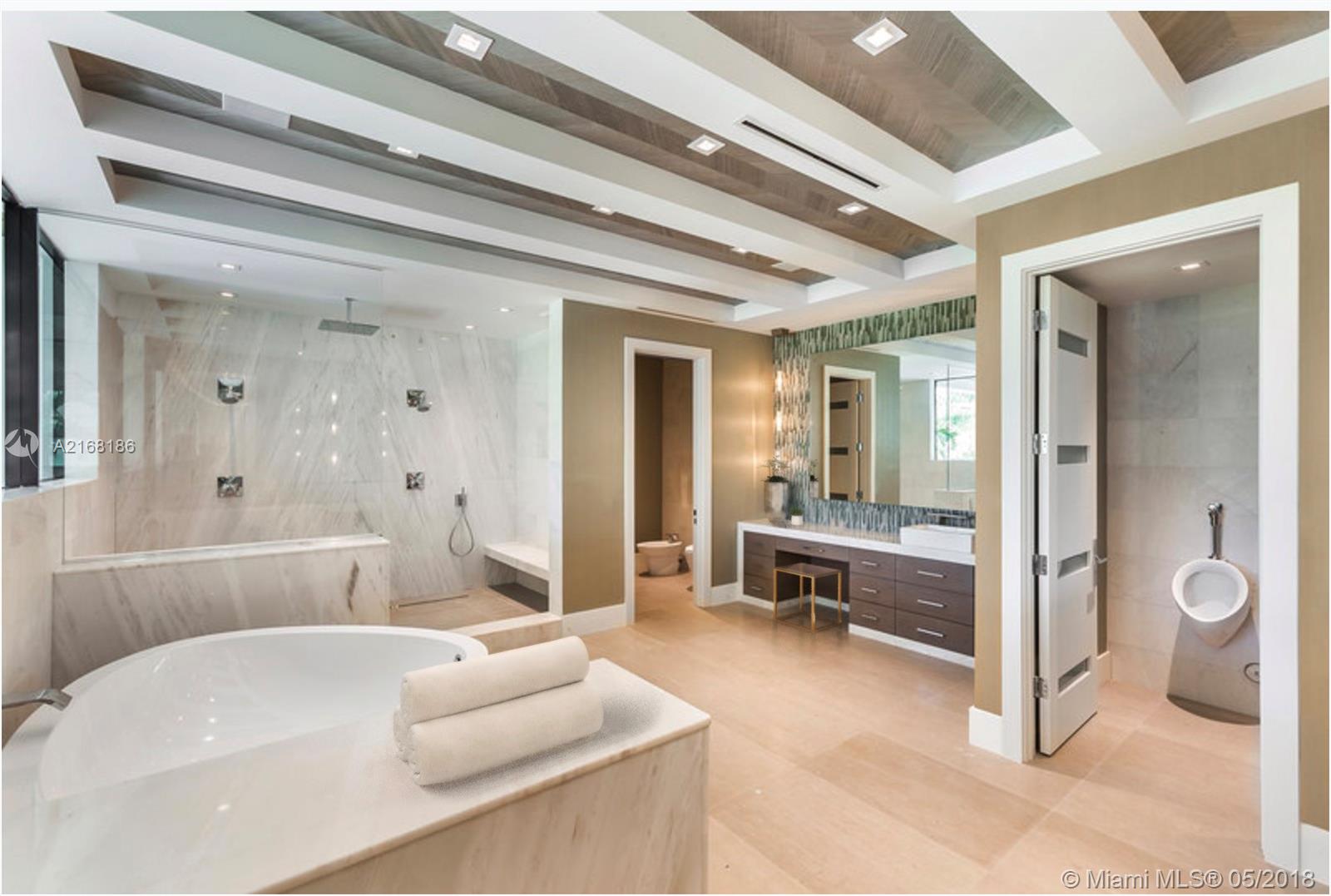 HELMS COUNTRY ESTS ADDN - Residential