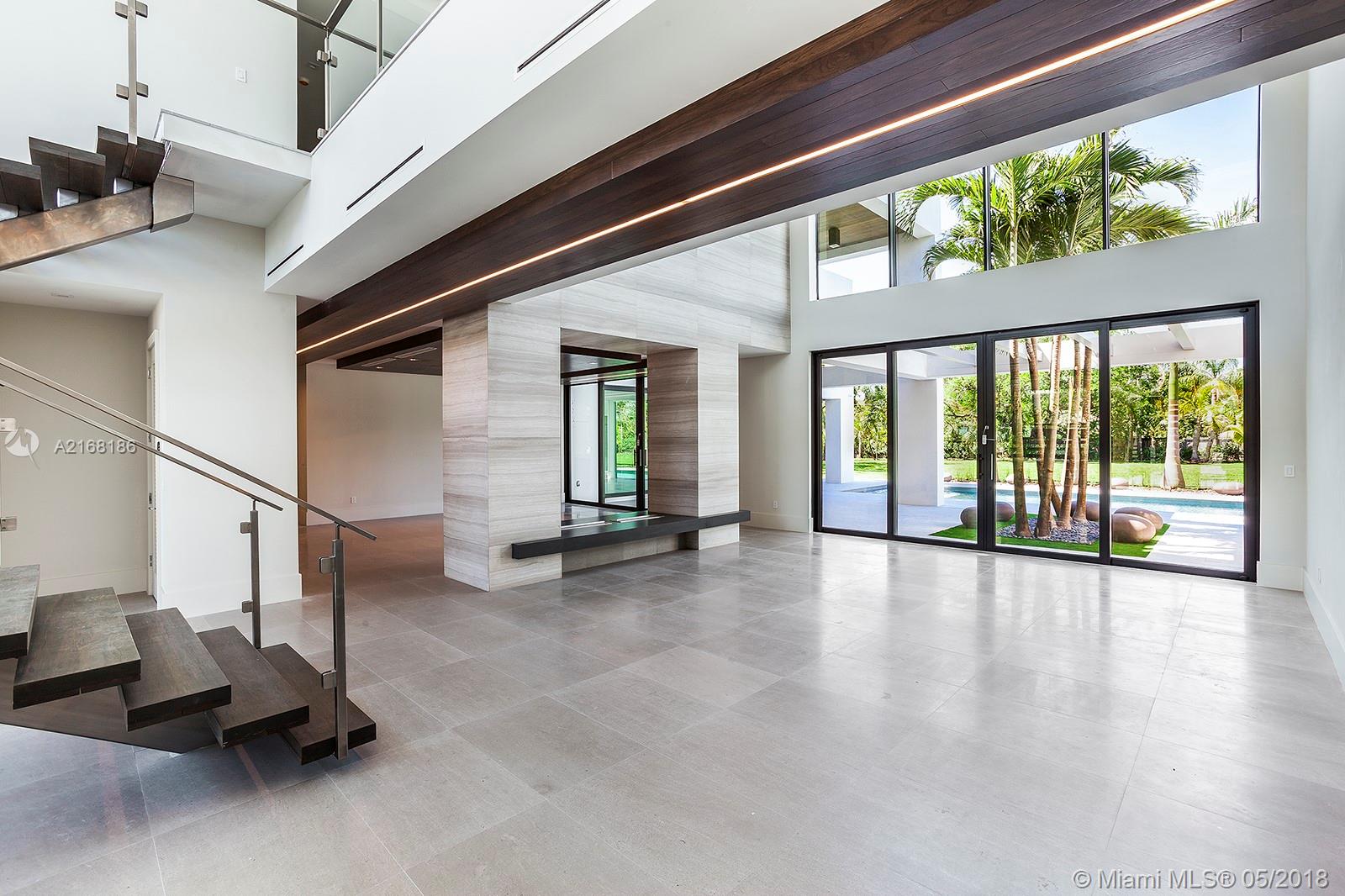 HELMS COUNTRY ESTS ADDN - Residential