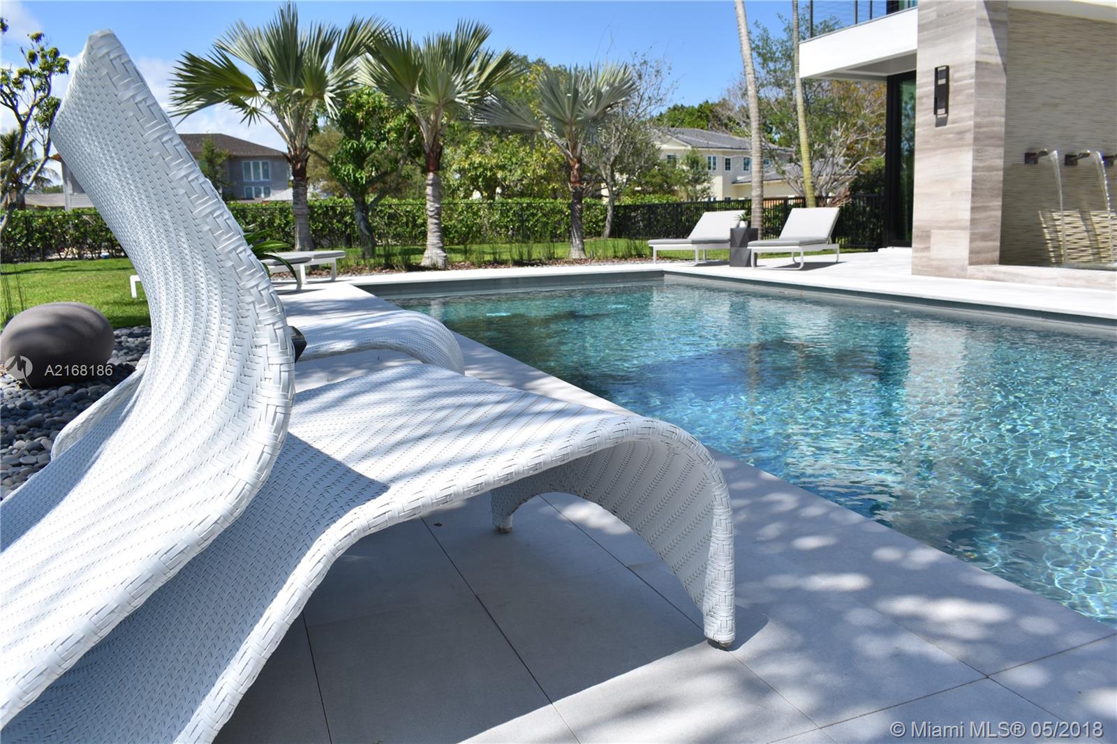 HELMS COUNTRY ESTS ADDN - Residential