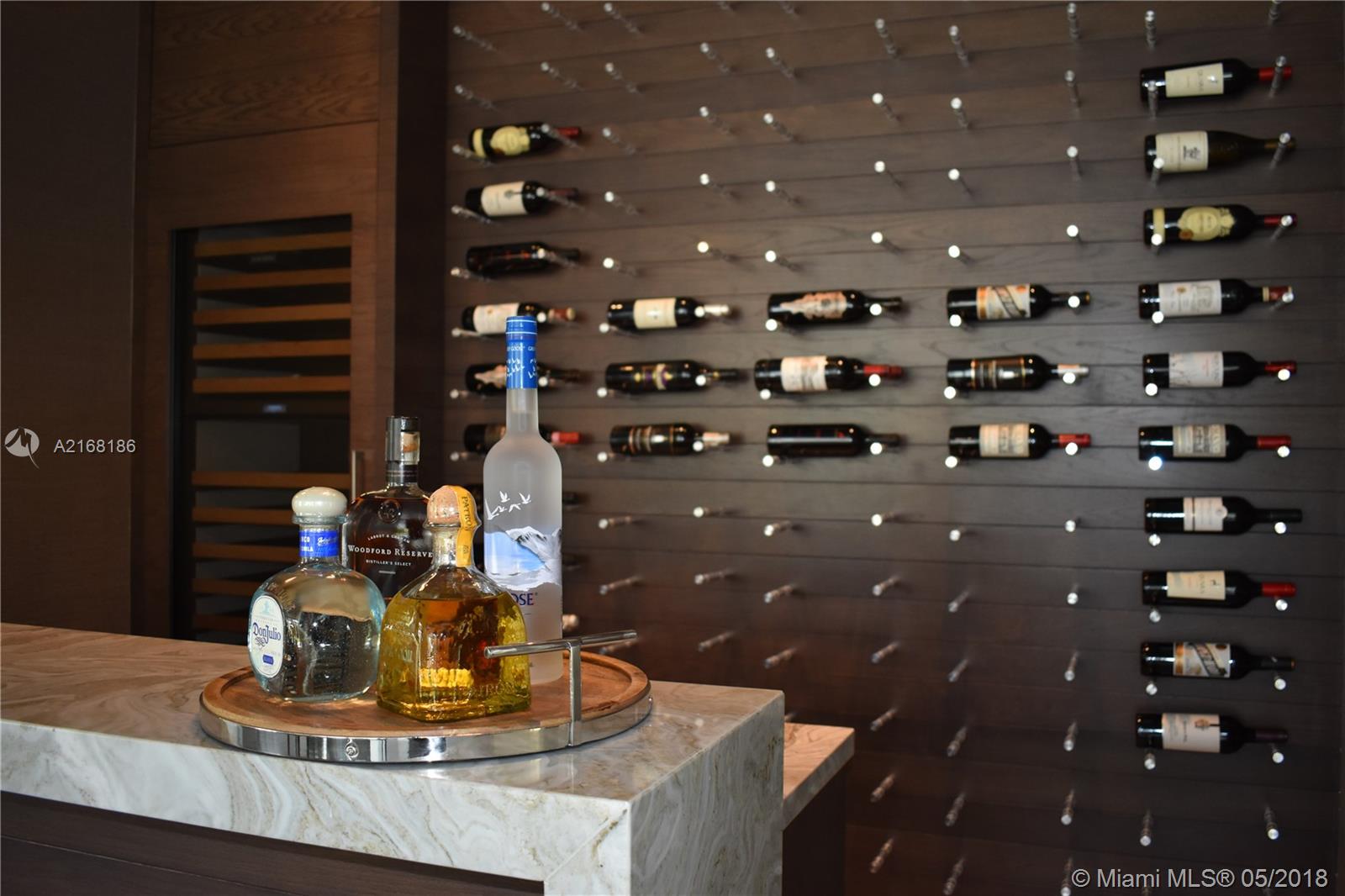 HELMS COUNTRY ESTS ADDN - Residential