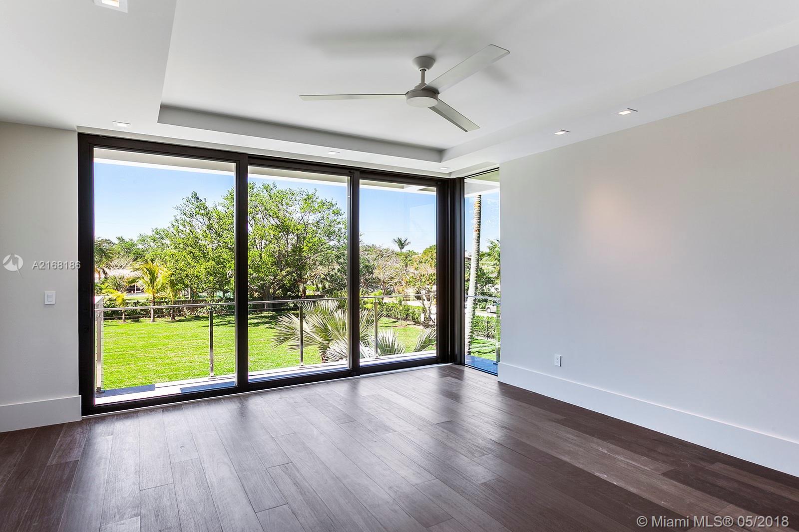 HELMS COUNTRY ESTS ADDN - Residential