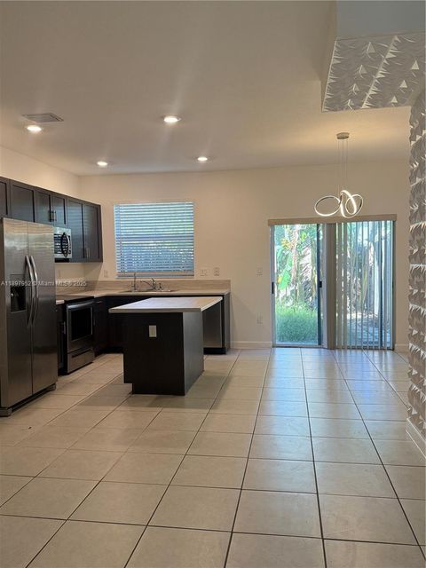 Photo of 2739 SE 17th St, Homestead, FL 33035 (MLS # A11897952)