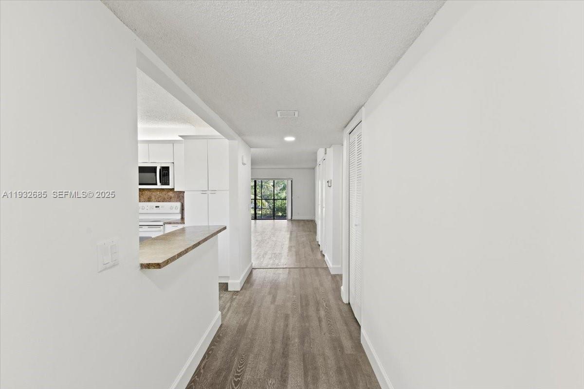 RACQUET CLUB APTS AT BONA - Residential Lease