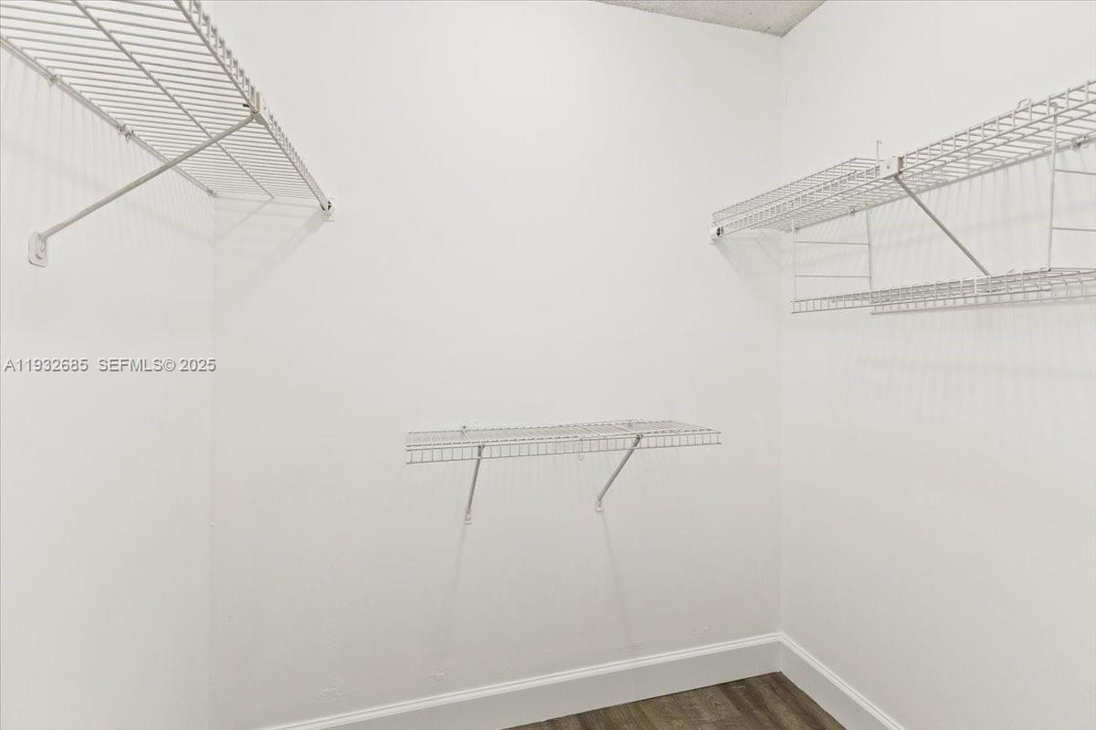 RACQUET CLUB APTS AT BONA - Residential Lease