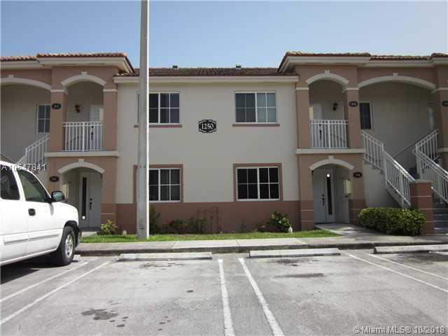 Spacious 2/2 located near shopping center and major highways