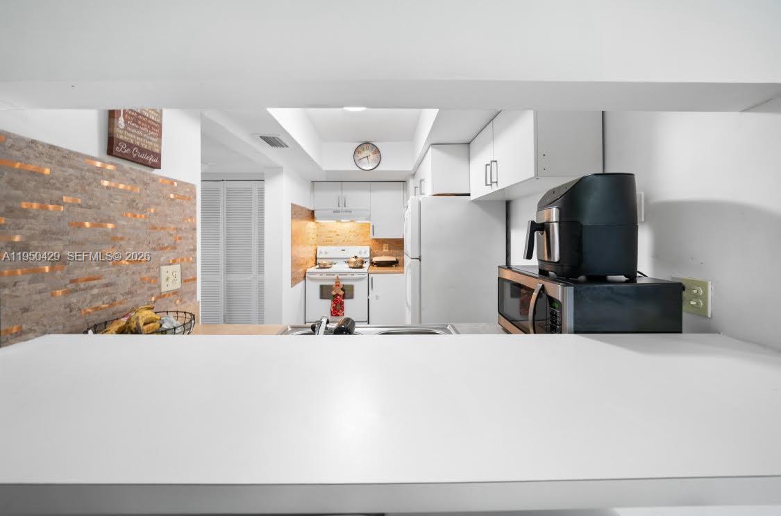 WELLEBY TOWNHOME 1 CONDO - Residential