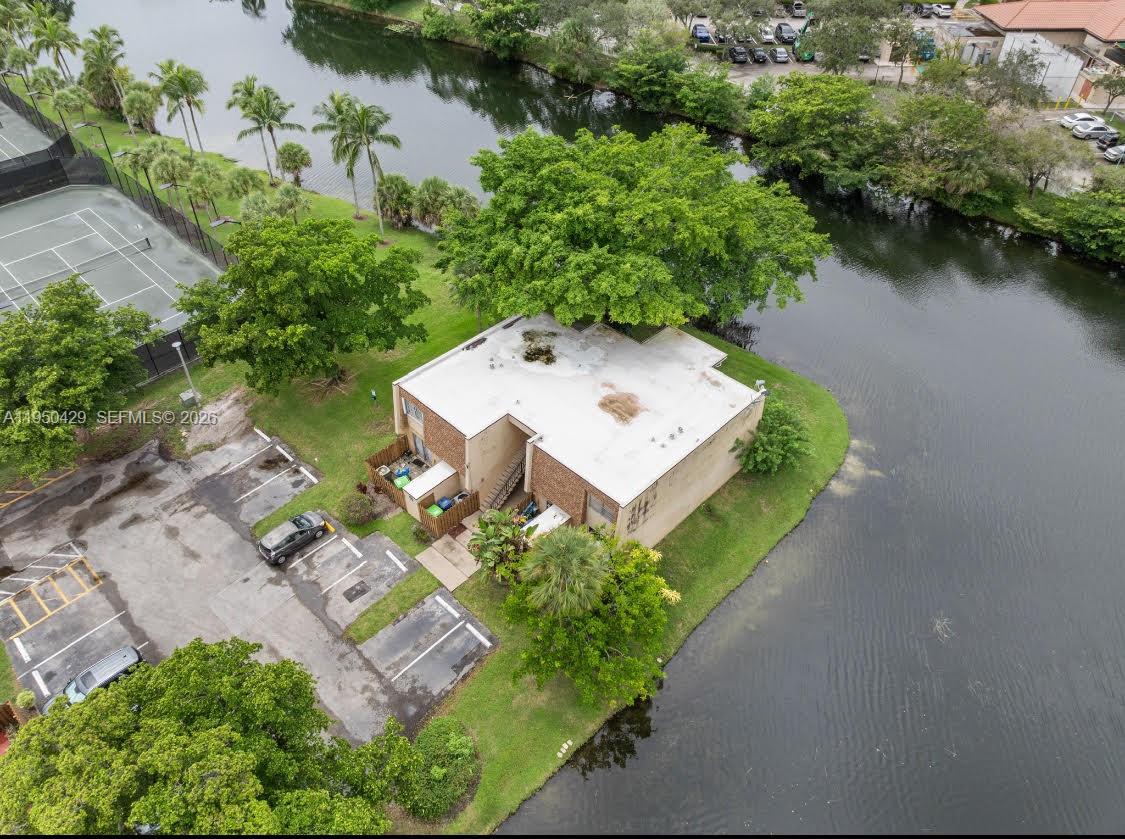 WELLEBY TOWNHOME 1 CONDO - Residential