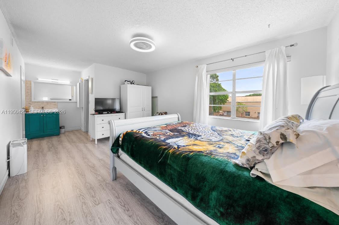 WELLEBY TOWNHOME 1 CONDO - Residential