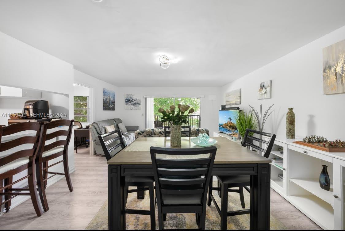 WELLEBY TOWNHOME 1 CONDO - Residential