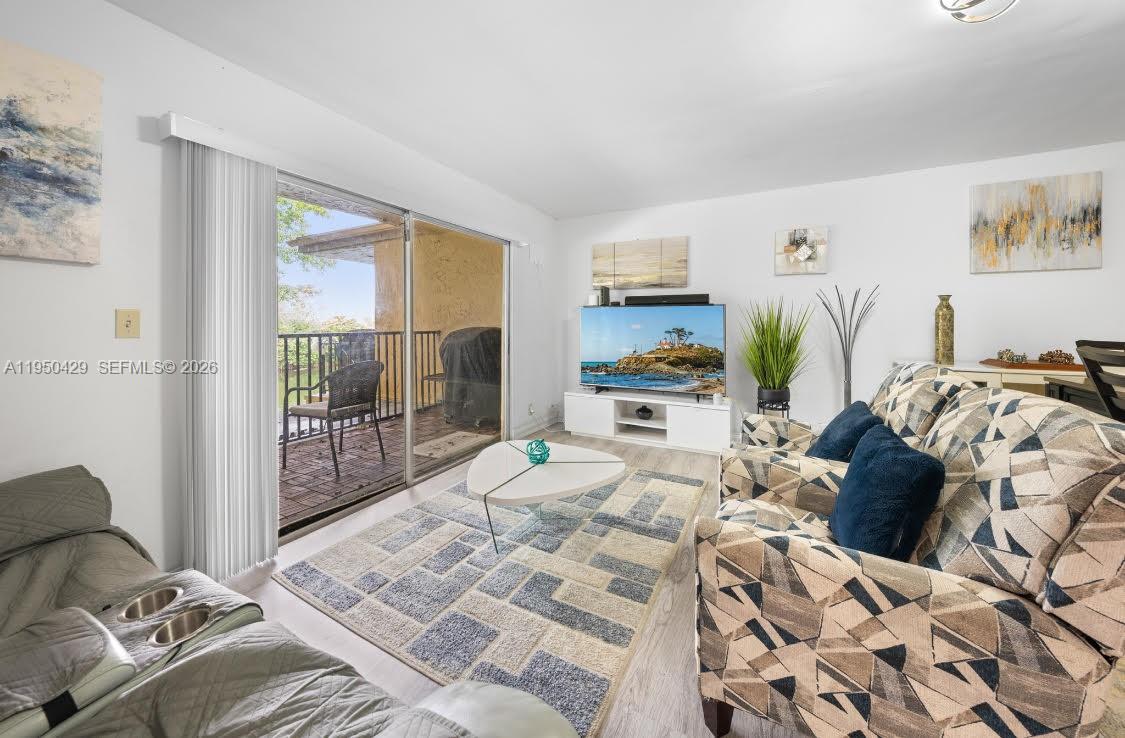 WELLEBY TOWNHOME 1 CONDO - Residential