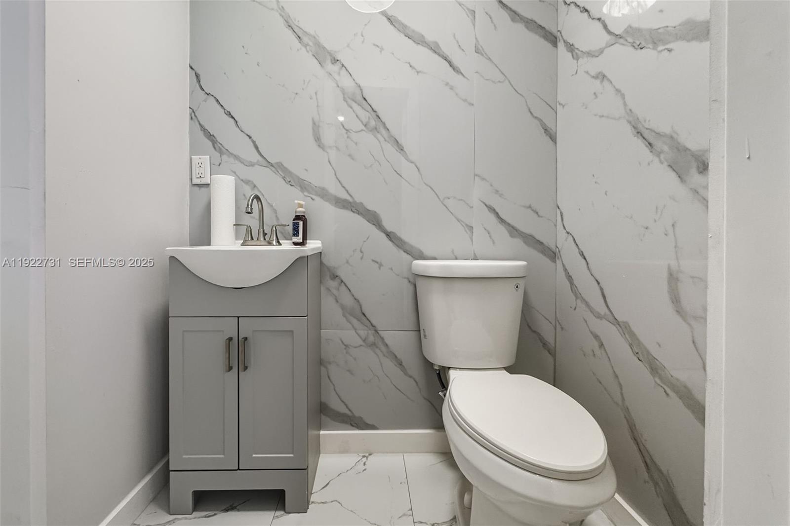 KEY LARGO OCEAN RESORT CO - Residential