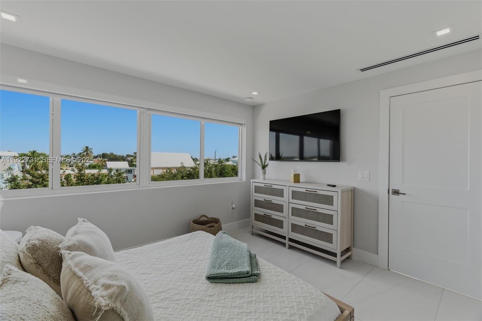 KEY LARGO OCEAN RESORT CO - Residential