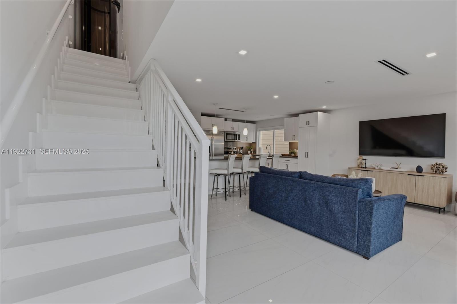 KEY LARGO OCEAN RESORT CO - Residential