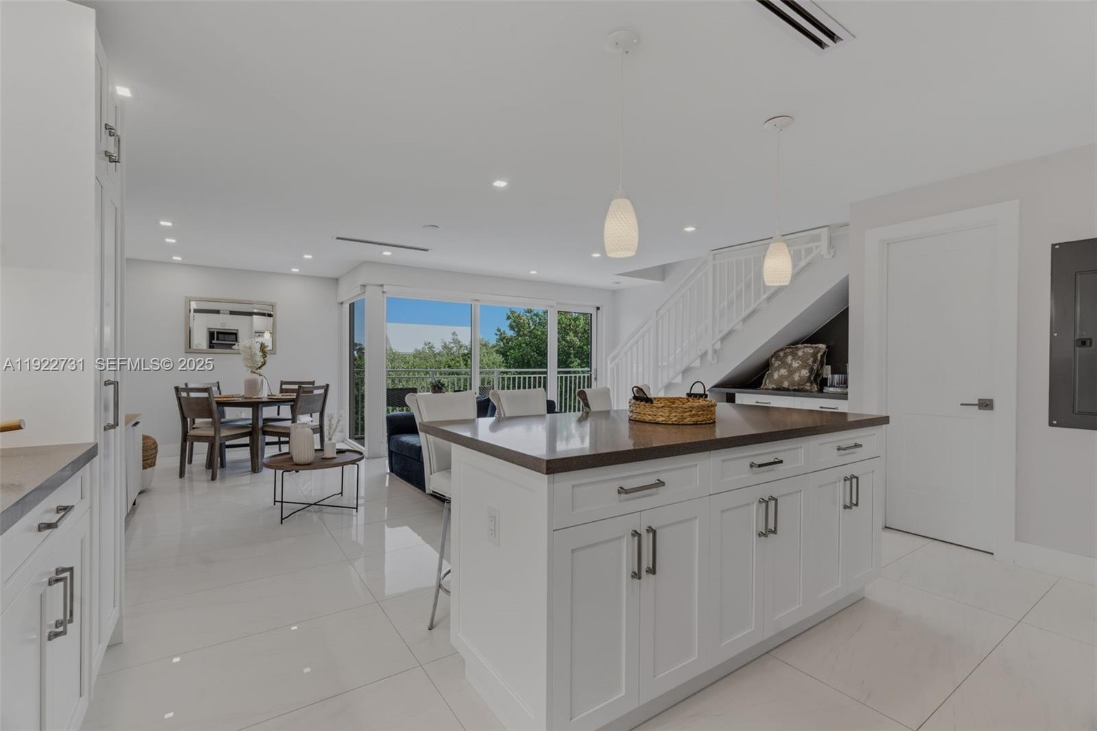 KEY LARGO OCEAN RESORT CO - Residential